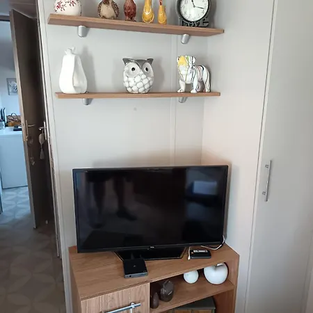 Au Bonheur Mobil-home 4-6 Personnes Frejus
