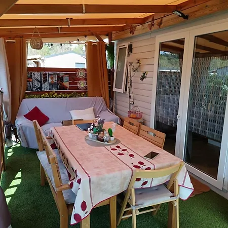 Au Bonheur Mobil-home 4-6 Personnes 캠프장 Fréjus